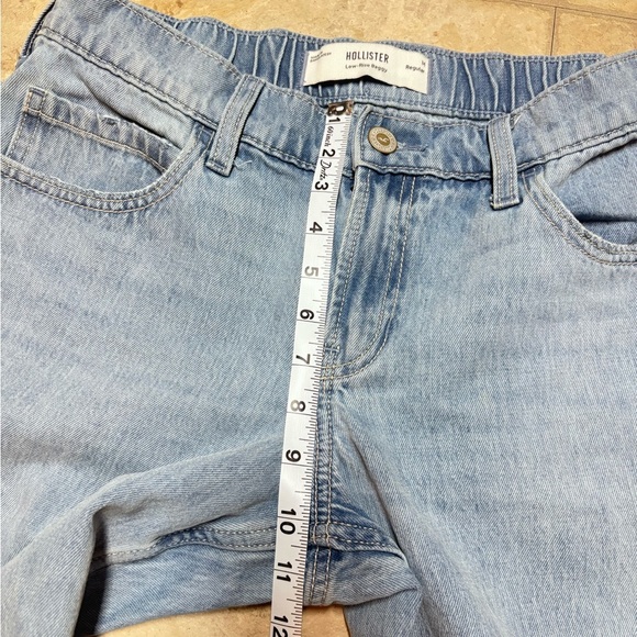 Hollister Women's Baggy Low-Rise Jeans - Picture 3 of 12